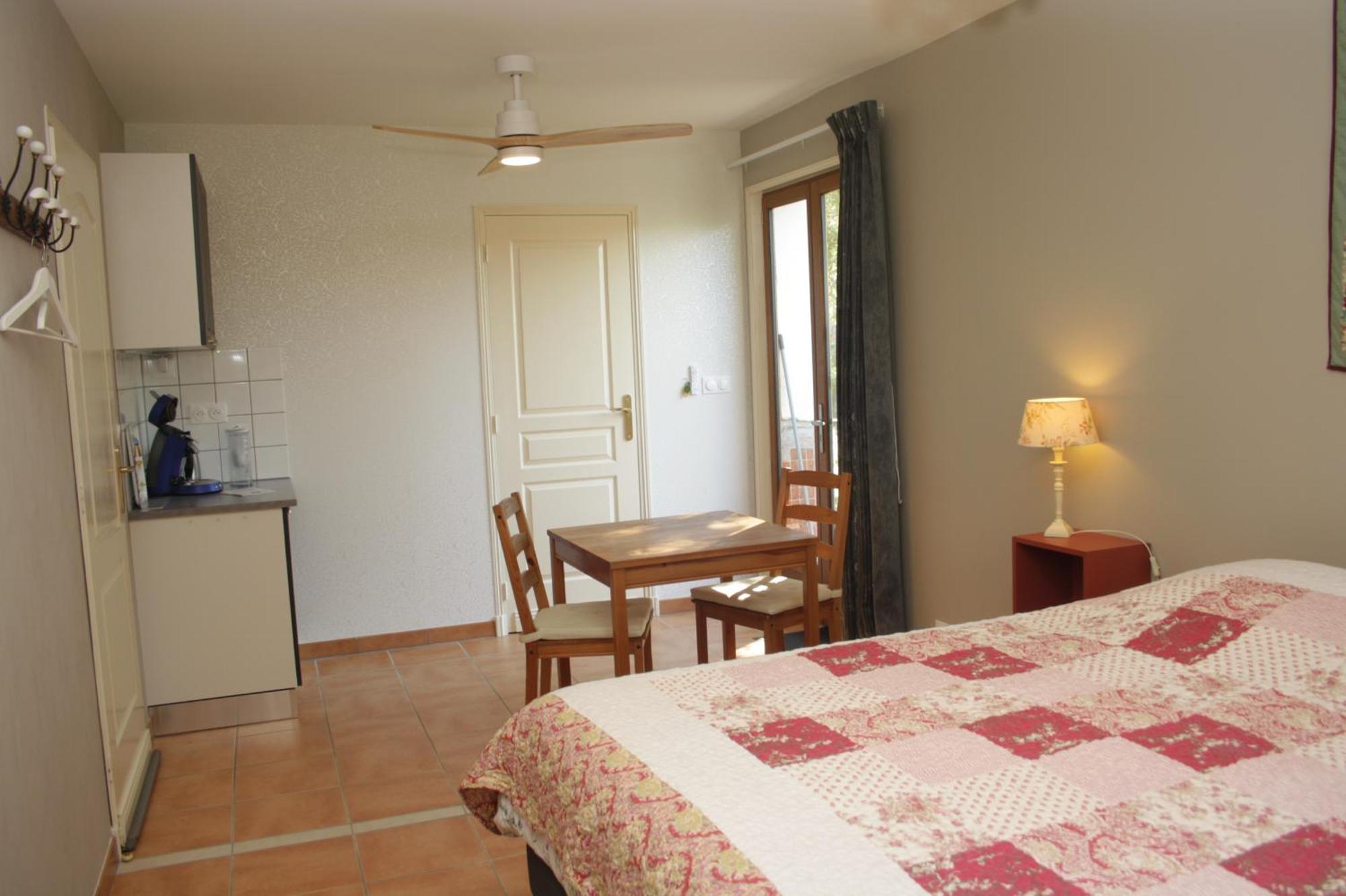 Repos Chez Margot Bed & Breakfast Fajoles ภายนอก รูปภาพ